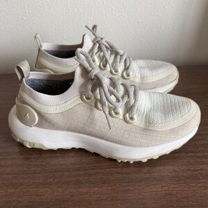 Allbirds Women’s Trail Runners Tan White Cream Size 7 Taupe Tennis Shoes Running